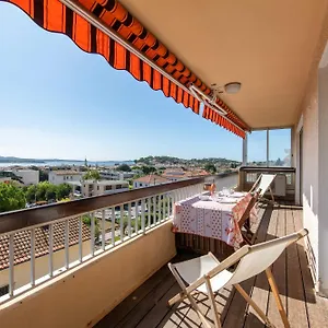  Appartement Le Cadet - Vue Panoramique Et Baie De Sur Mer, Parking & Terrasse - 2 A 4 Pers
